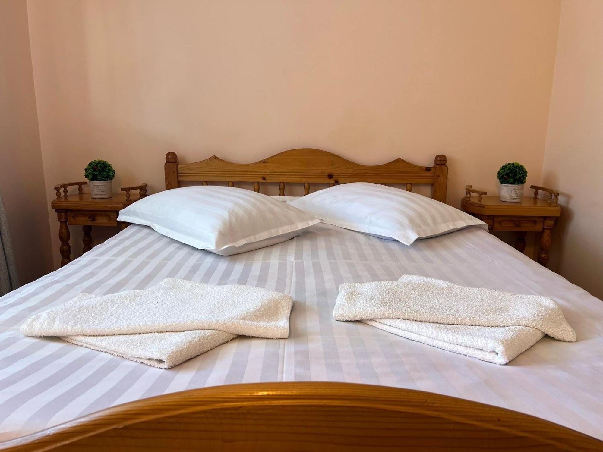 Casa Potcoava Hotel Lepşa Buitenkant foto